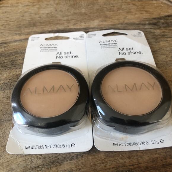 (2) Almay Smart Shade Pressed Powder Sealed 0.20 oz Each 200 - Light / Medium - Picture 3 of 6